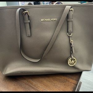 Michael Kors jet set tote